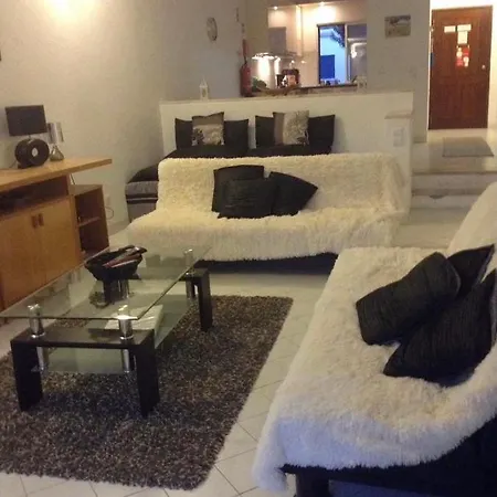Windmill Hill Ground Floor Apt Lejlighed *